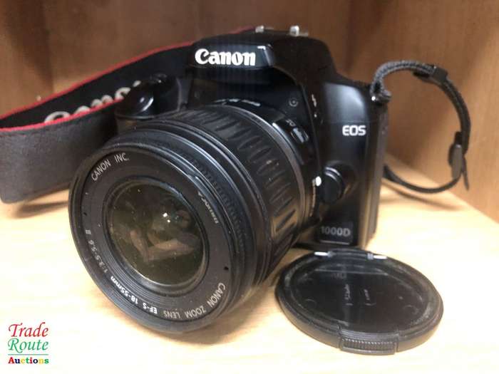 Canon EOS 1000D Digital SLR camera plus Canon 18-55mm Lens Professional KIT