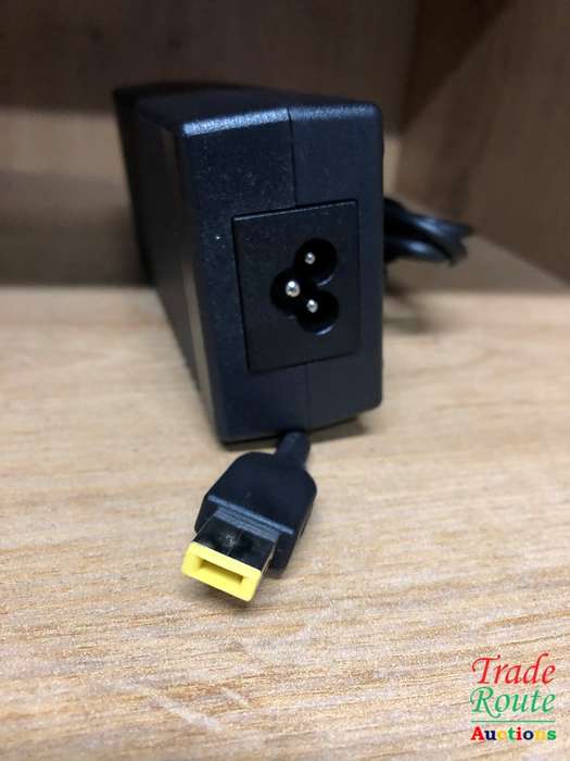 20V 6.75A 135W AC Power Adapter Laptop Charger for Lenovo IdeaPad Y40,  Y50,  Y70, Y700, G700