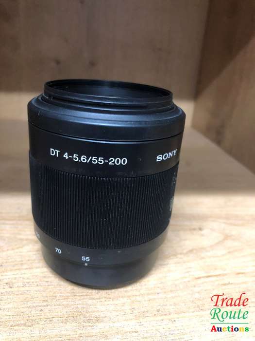 Sony 55-200mm f/4-5.6 Compact Super Telephoto Zoom Lens - For Sony DSLR Cameras