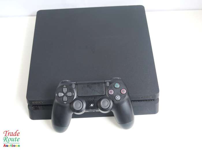 Sony PS4 PlayStation 4 SLIM console - CUH-2016A - Jet Black  *** SONY PS4 ***