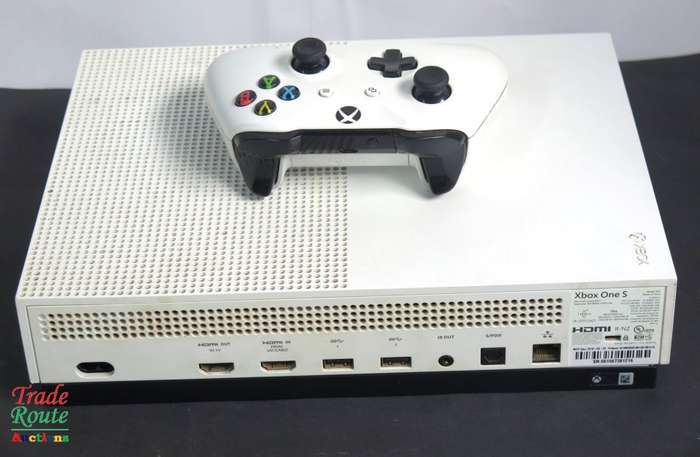 Microsoft Xbox One S 1TB Console (WHITE) Model 1681 + 1 Controller (WHITE)