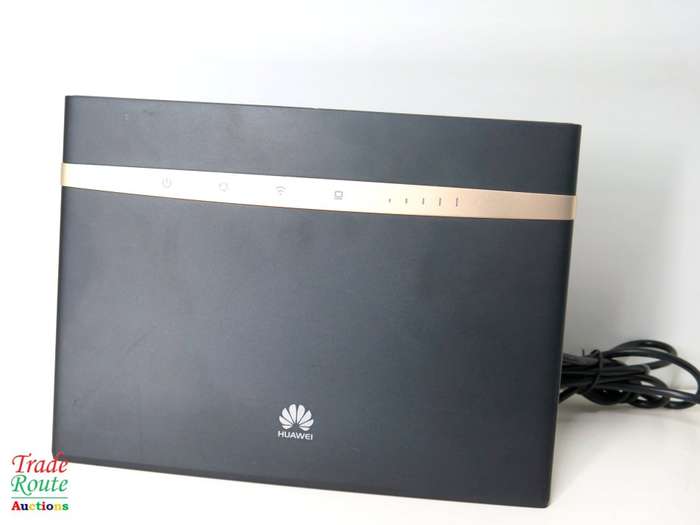 Huawei B525 4G LTE WiFi Modem Wireless Router (uses SIM card)
