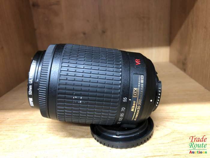 Nikon 55-200mm VR [ VIBRATION REDUCTION ] LENS