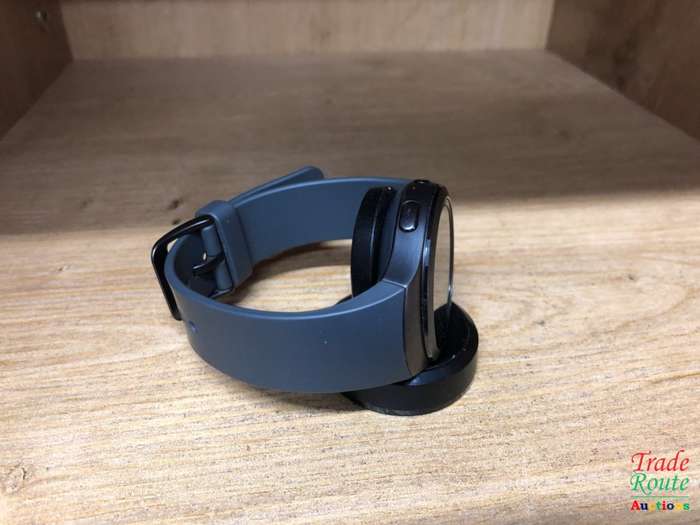 Samsung Gear S2 Dark - DARK GRAY - SM-R720 Watch - IN BOX