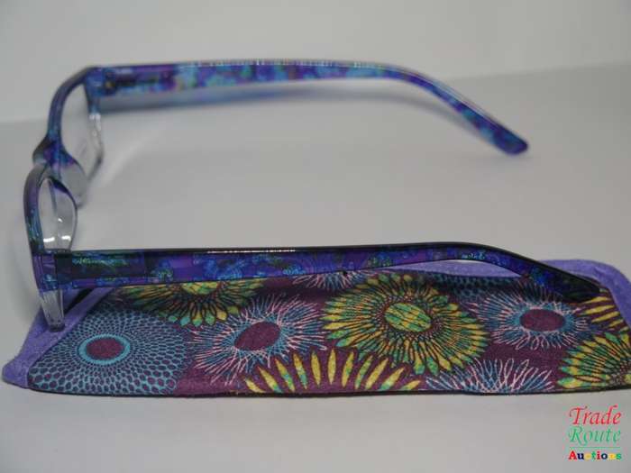 X-TRA VISION Fashion Reading Glasses - with matching case  [ +1.00 ]