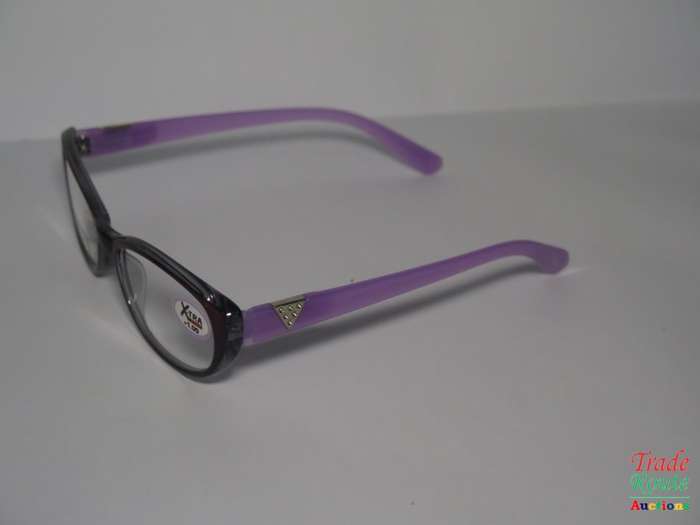 X-TRA VISION Fashion Reading Glasses - with matching case  [ +1.00 ]