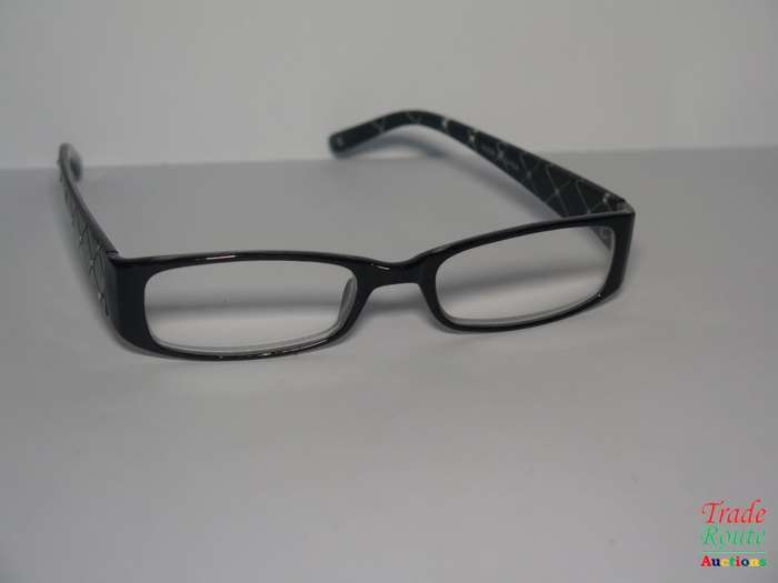 X-TRA VISION Fashion Reading Glasses - with matching case  [ +3.00 ]