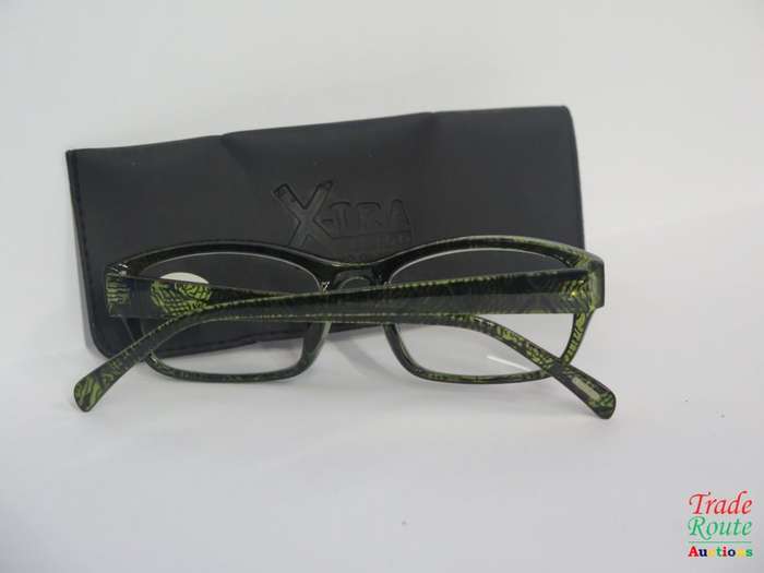 X-tra Vision Fashion Reading Glasses with Matching Case +1.00