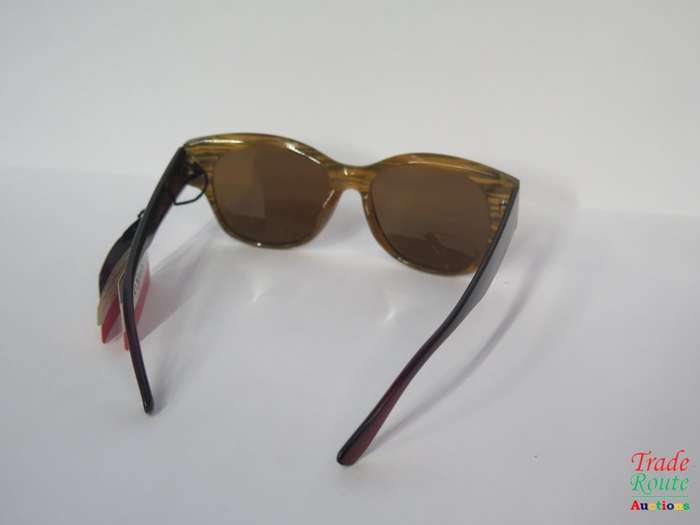 Le Specs LES-15-216 Polarized Sunglass in Hard Case
