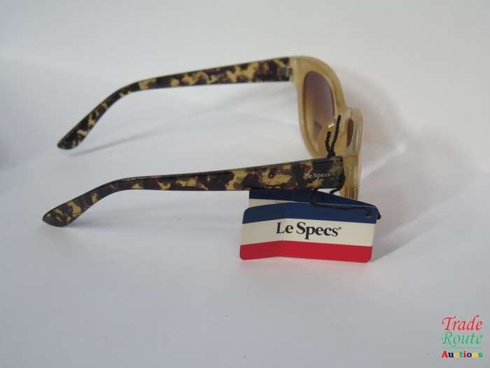 Le Specs LES-017-032  Polarized Sunglass - IN HARD CASE