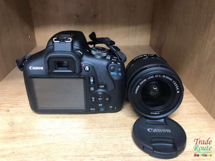 Canon 2000D DSLR Lens Kit  with Canon 18-55 III Lens - IN BOX