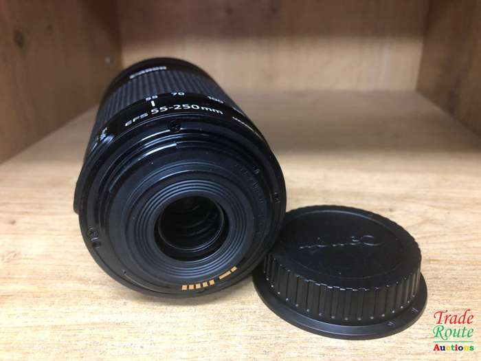 Canon EF-S 55-250m IS (Image Stabilizer) STM  Lens for Canon DSLR Cameras