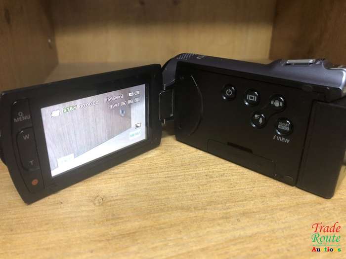 Samsung HMX-H204 Full HD 1920x1080 Camcorder [ 16GB SSD - SOLID STATE DRIVE ]