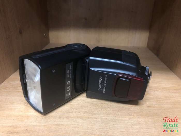 Yongnuo YN560-III Flash Speedlite