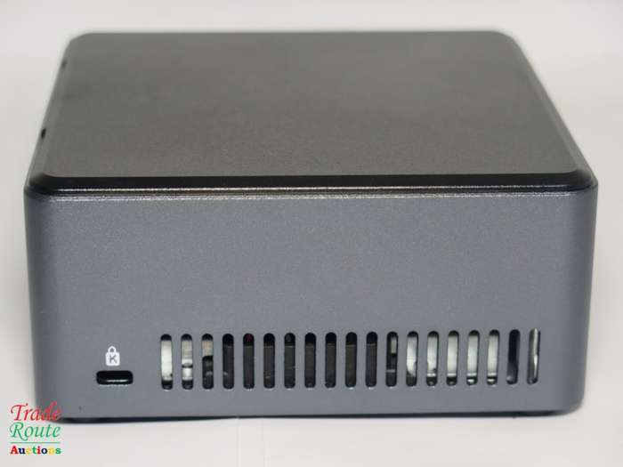 Intel NUC Mini-PC NUC7i5DNHE | CORE i5 7300U 7th Gen 2.6GHz | 8GB RAM | 1TB DESKTOP PC