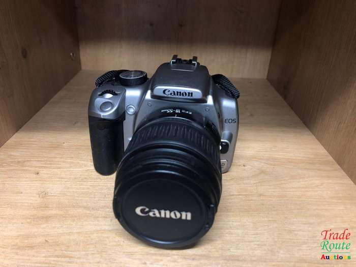 Canon EOS 350D Digital SLR camera (SILVER) WITH 18-55 mm ii LENS [ NO CHARGER ]
