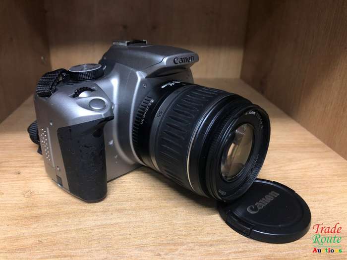 Canon EOS 350D Digital SLR camera (SILVER) WITH 18-55 mm ii LENS [ NO CHARGER ]