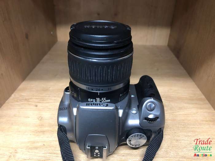 Canon EOS 350D Digital SLR camera (SILVER) WITH 18-55 mm ii LENS [ NO CHARGER ]