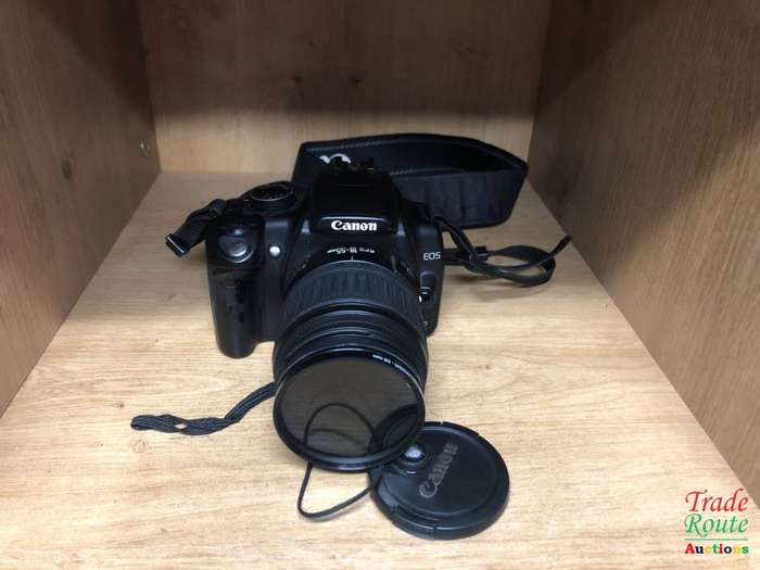 Canon EOS 350D Digital SLR camera (BLACK) WITH 18-55 mm EFS LENS