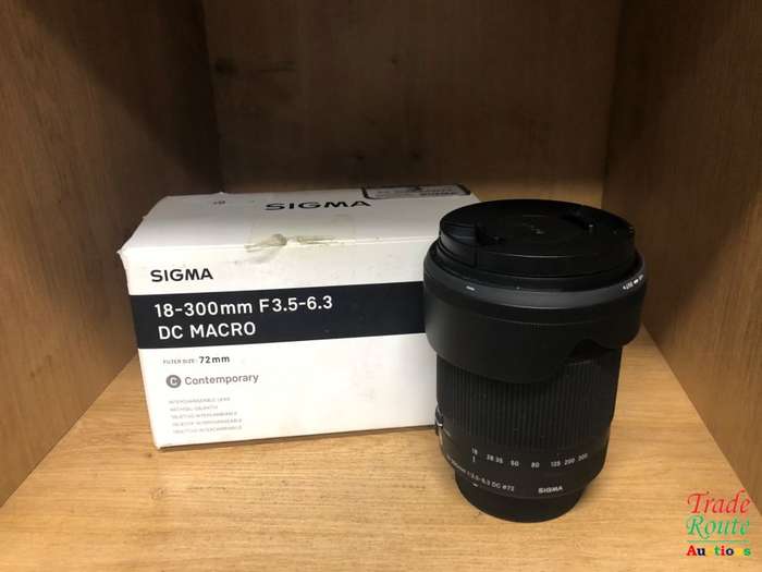Sigma 18-300mm f3.5-6.3 DC OS HSM Contemporary Macro Lens [NIKON]