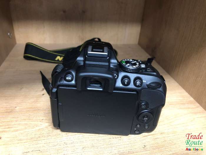 NIKON D5300 DSLR CAMERA BODY [ WiFi & GPS] - [ 24.2 MP ] - [ DX ] WITH 18-55 VR  Lens Kit