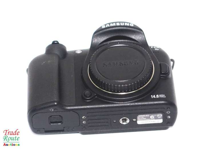 Samsung NX10 Digital System Camera Body only - Black (14.6MP)