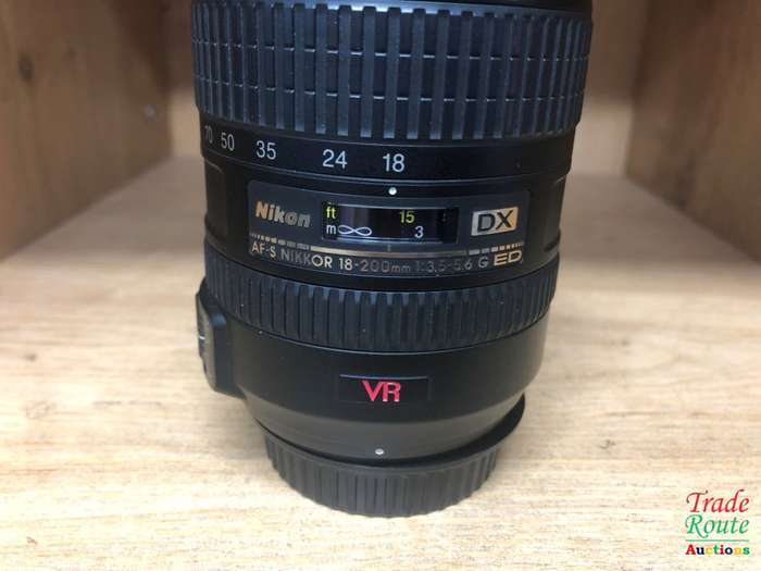 Nikon 18-200mm f/3.5-5.6G ED-IF AF-S DX VR Telephoto Zoom Lens for Nikon Digital