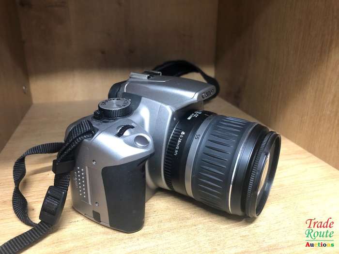 Canon EOS 350D Digital SLR camera WITH 18-55 mm lens [ NO CHARGER ]