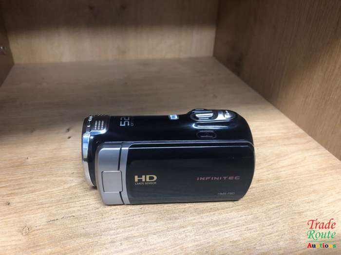 Samsung (infinitec) HMX-F90 52x Optical Zoom HD Recording HDMI Camcorder Handycam