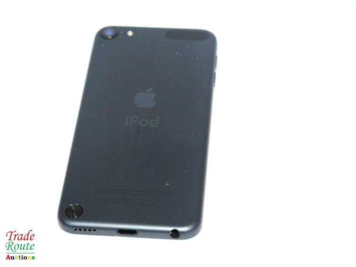 Apple iPod Touch | SPACE GREY | 64GB | 5th Generation | A1421 | MD724BT/A | RETINA DISPLAY