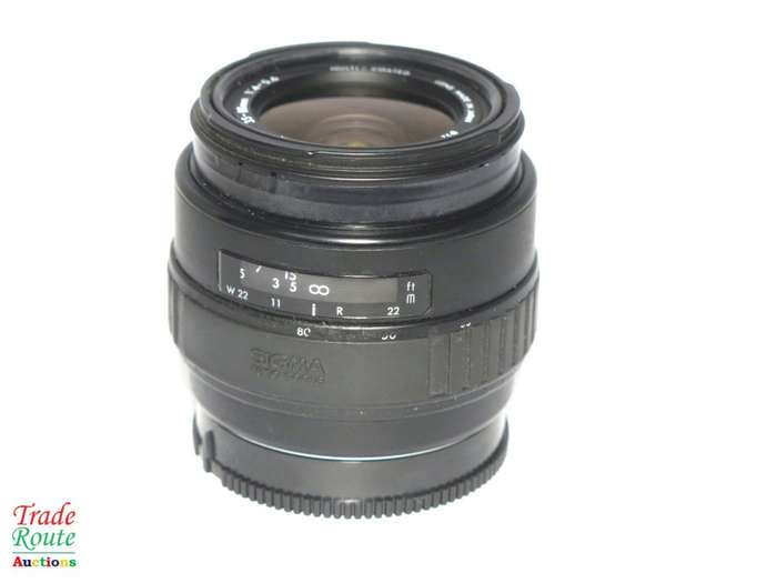 SIGMA 35-80mm DL ZOOM Lens F4-5.6 for Minolta / Sony Digital SLR Cameras A-MOUNT