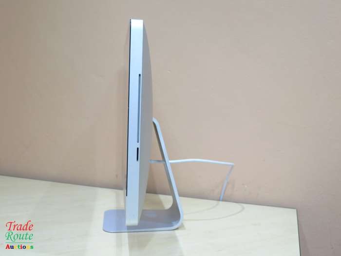 iMAC | 21.5 INCH | Core i5 2.5Ghz 16GB RAM 1TB HDD * AMD Radeon HD Graphics