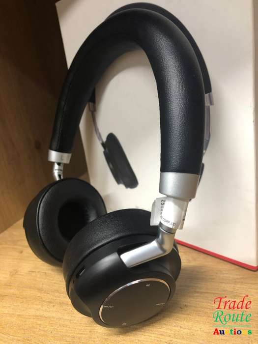 H-001 Wireless Bluetooth Headphones in Box