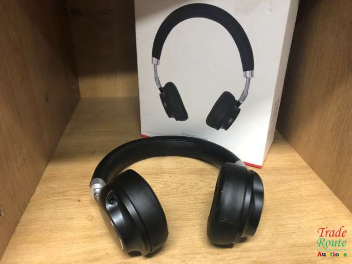 H-001 Wireless Bluetooth Headphones in Box