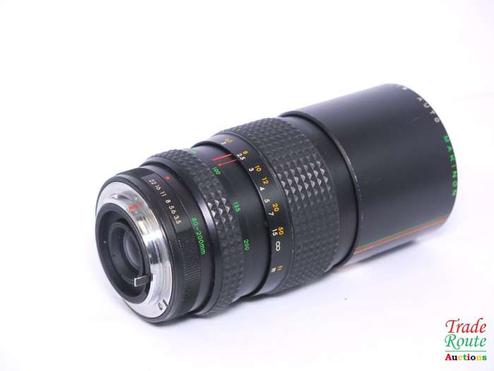 Auto Makinon 80-200mm f/3.5 manual focus zoom macro lens - Vintage Collectors item