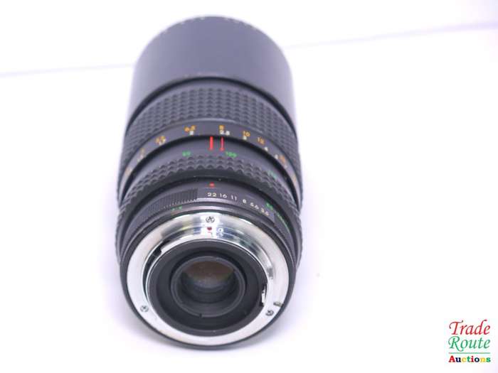 Auto Makinon 80-200mm f/3.5 manual focus zoom macro lens - Vintage Collectors item