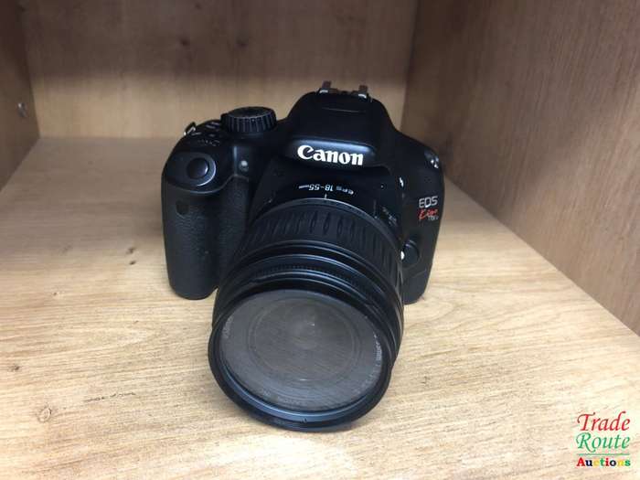 Canon EOS Kiss x4 [CANON 550D EQUIVALENT] Digital DSLR Camera Kit with 18-55mm Lens