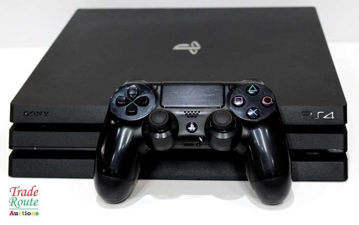 Sony Playstation 4 Console Pro 1TB [cuh7116b] PS4 PRO + 1 Wireless Controller