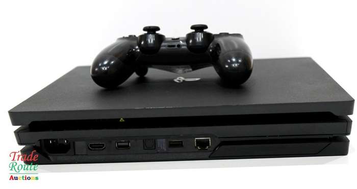 Sony Playstation 4 Console Pro 1TB [cuh7116b] PS4 PRO + 1 Wireless Controller