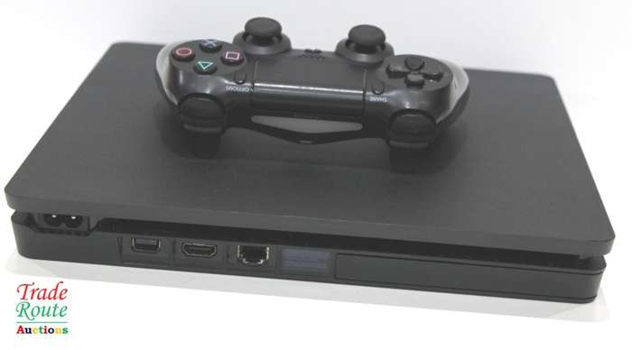 Sony PS4 PlayStation 4 SLIM console CUH-2216A - Jet Black  *** SONY PS4 ***
