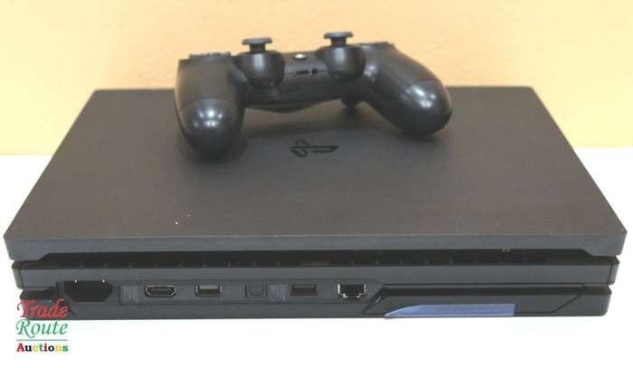 Sony Playstation 4 Console Pro 1TB [CUH-7016b] PS4 PRO + 1 Wireless Controller