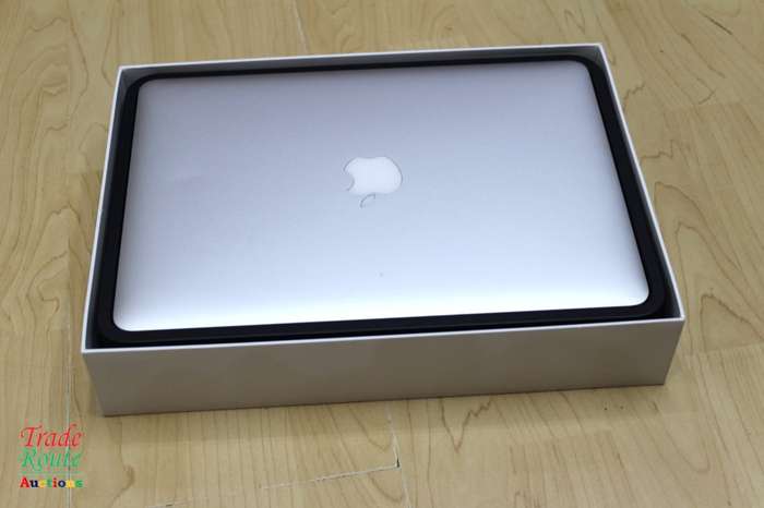 2017 MacBook Air 13.3-inch | Core i5 1.8GHz | 8GB RAM | 128GB SSD MACBOOK AIR 13 INCH