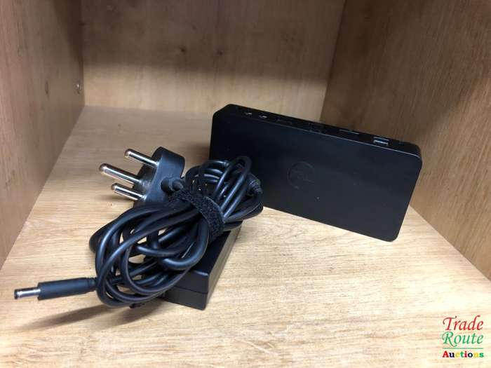 Dell D3100 Docking Station + DELL 45W Charger [  USB 3.0 Ultra HD/4K Triple Display  ]