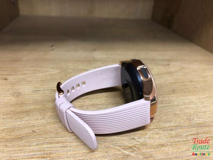 Samsung Galaxy Watch (42mm) Smartwatch (Bluetooth) Android/iOS Compatible -SM-R810 (Rose Gold)