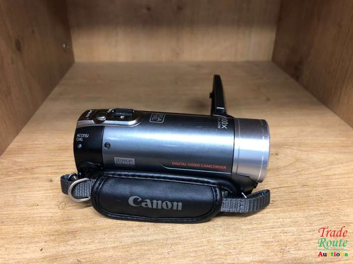 Canon FS-11 Dual Flash Memory Camcorder - BUILT-IN Memory 16GB