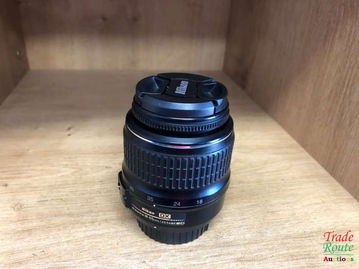 Nikon AF-S DX Zoom-NIKKOR 18-55mm f/3.5-5.6G ED II Lens