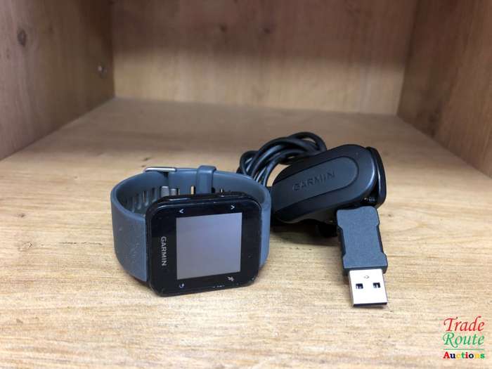 Garmin Forerunner 30 GPS Running Watch with Wrist-based Heart Rate - IN  BOX