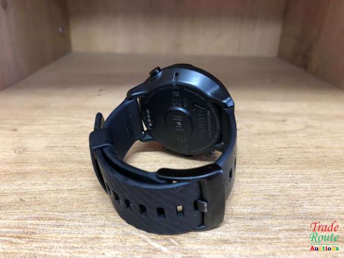 Suunto 7 - GPS Multisport GPS Smartwatch + includes Additional Strap set