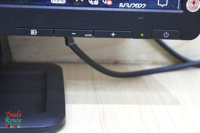 HP LE1901w 19-inch Widescreen LCD Monitor