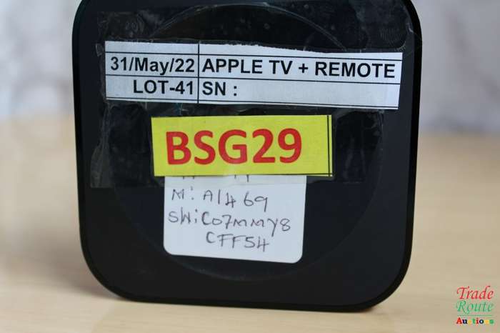Apple TV  | 3rd Gen | A1469  - with Remote